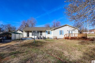 5019 Reidland Rd, Paducah, KY 42003