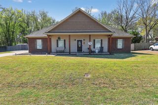200 Jennifer Lane, Deatsville, AL 36022