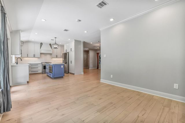 5230 Indigo Street, Houston, TX 77096