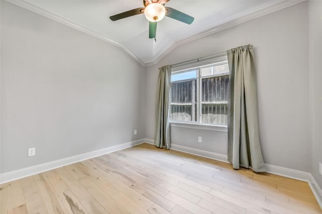 5230 Indigo Street, Houston, TX 77096