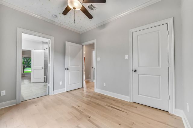5230 Indigo Street, Houston, TX 77096