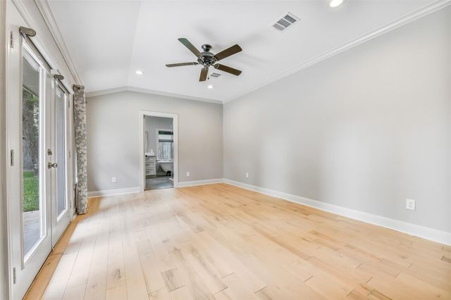 5230 Indigo Street, Houston, TX 77096