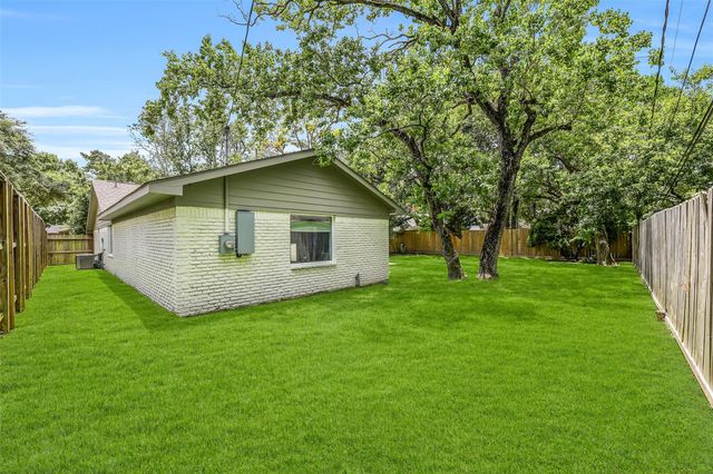 5230 Indigo Street, Houston, TX 77096