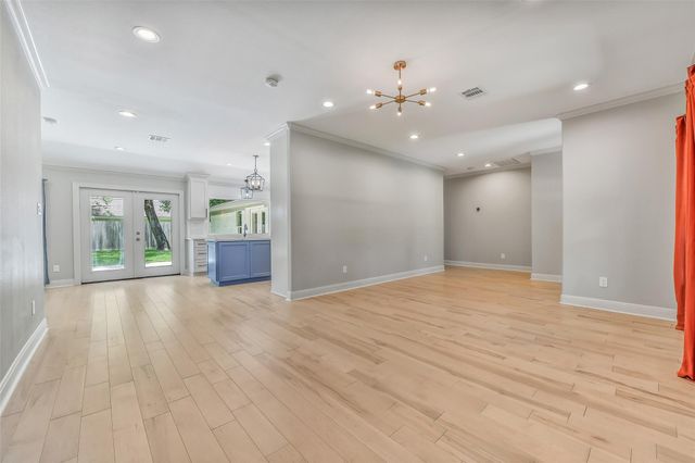5230 Indigo Street, Houston, TX 77096