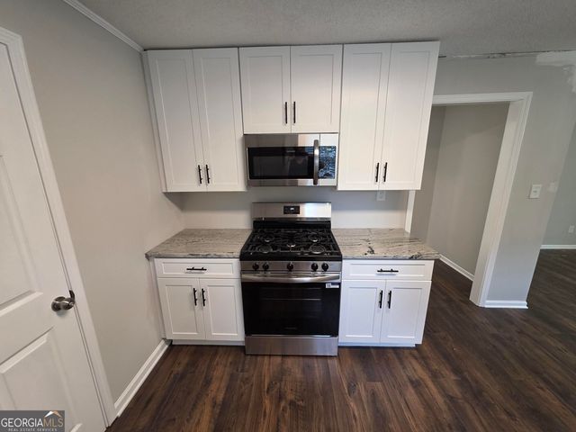 1326 Jimi Lane NW, Conyers, GA 30012