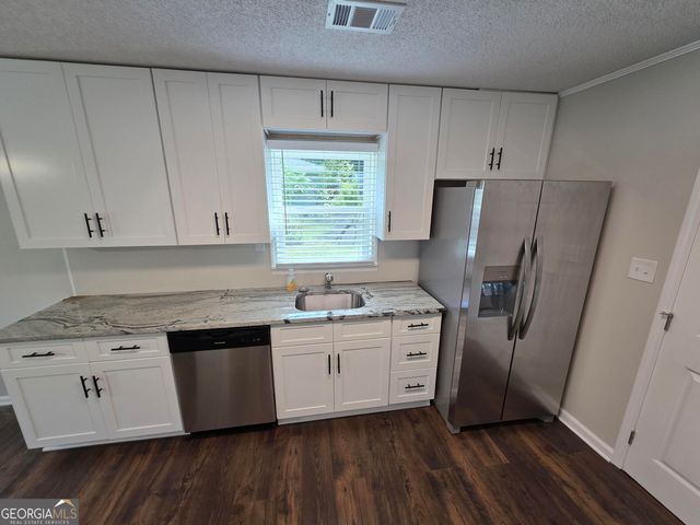 1326 Jimi Lane NW, Conyers, GA 30012