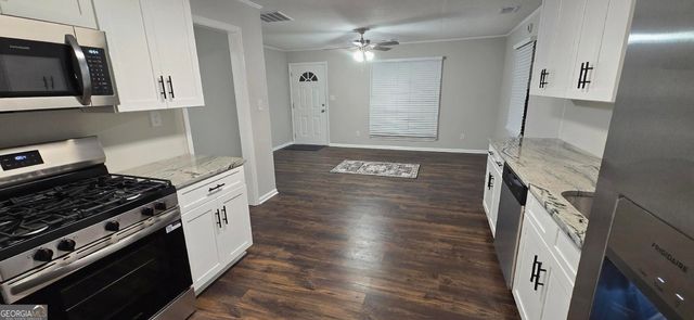 1326 Jimi Lane NW, Conyers, GA 30012