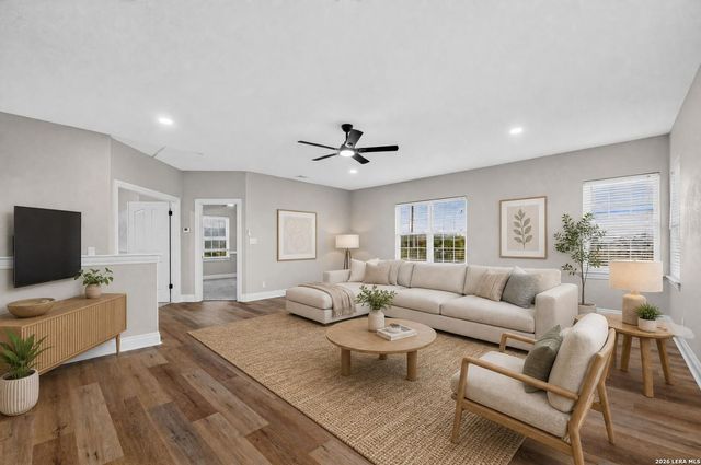 403 E Vista Rdg, San Antonio, TX 78260