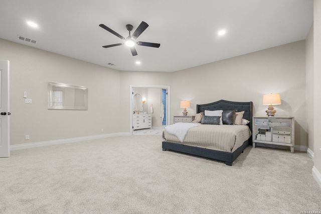 403 E Vista Rdg, San Antonio, TX 78260
