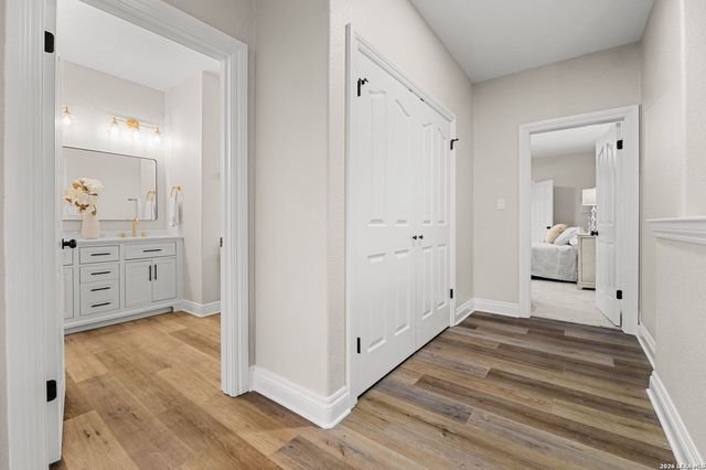 403 E Vista Rdg, San Antonio, TX 78260