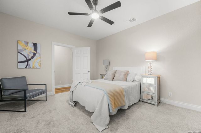 403 E Vista Rdg, San Antonio, TX 78260