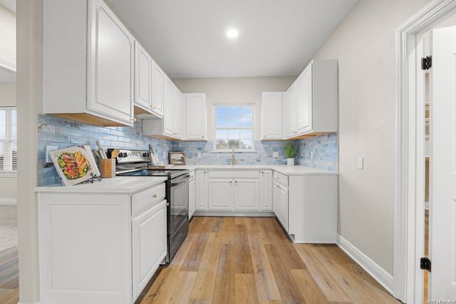 403 E Vista Rdg, San Antonio, TX 78260