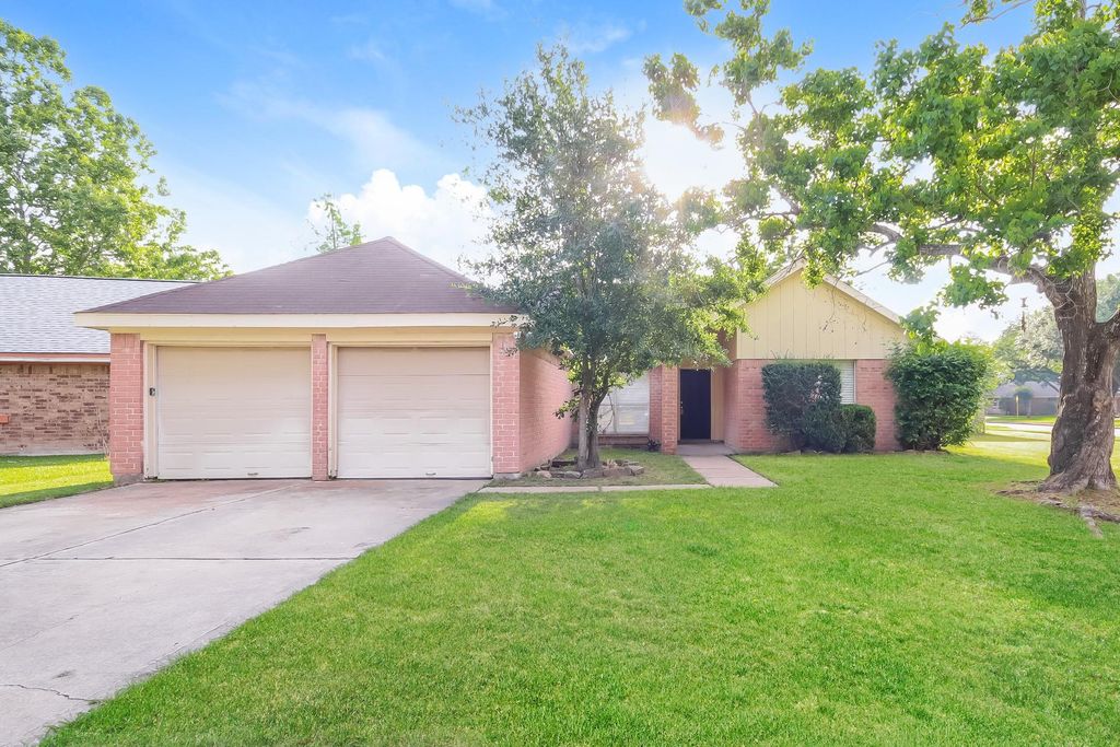 2710 Village Court, Katy, TX 77493