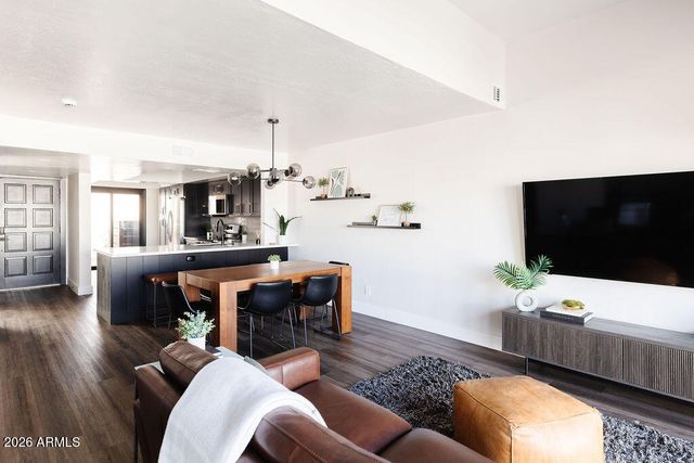 1512 S RIVER Drive, Tempe, AZ 85281