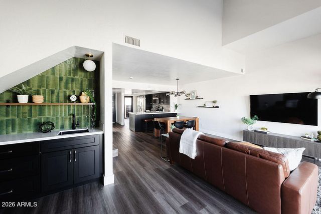 1512 S RIVER Drive, Tempe, AZ 85281