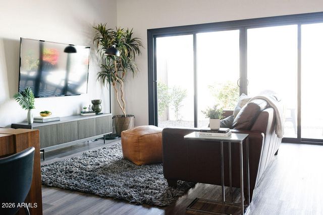 1512 S RIVER Drive, Tempe, AZ 85281