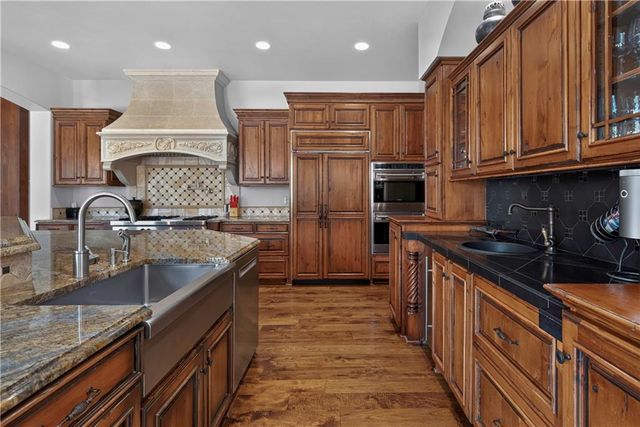 13908 HOWE Drive, Leawood, KS 66224