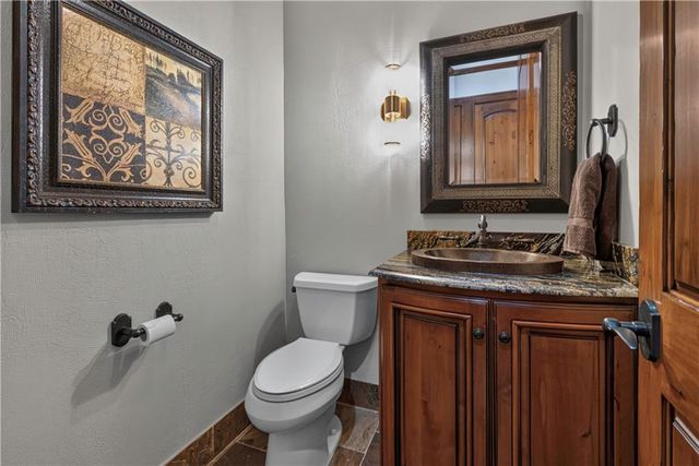 13908 HOWE Drive, Leawood, KS 66224