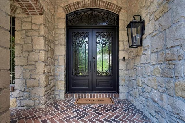 13908 HOWE Drive, Leawood, KS 66224