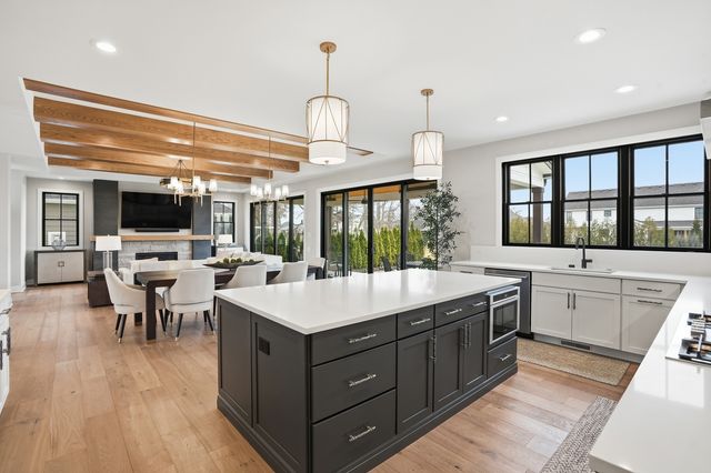 9727 Dune Grass Way, St. John, IN 46373