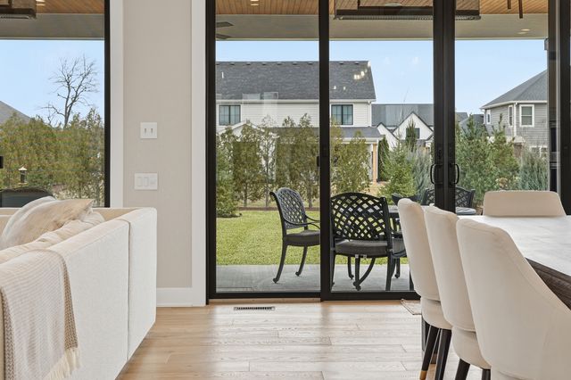 9727 Dune Grass Way, St. John, IN 46373