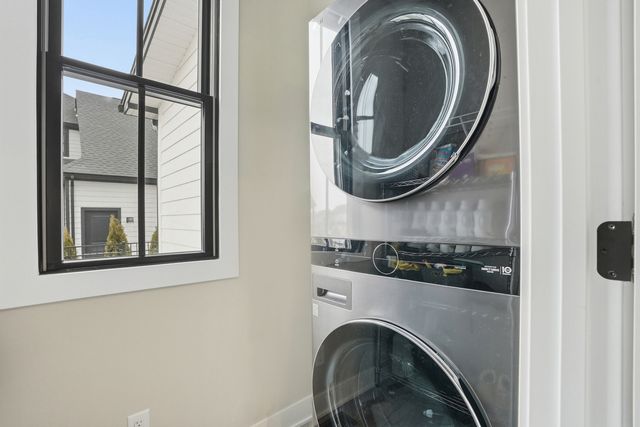 9727 Dune Grass Way, St. John, IN 46373