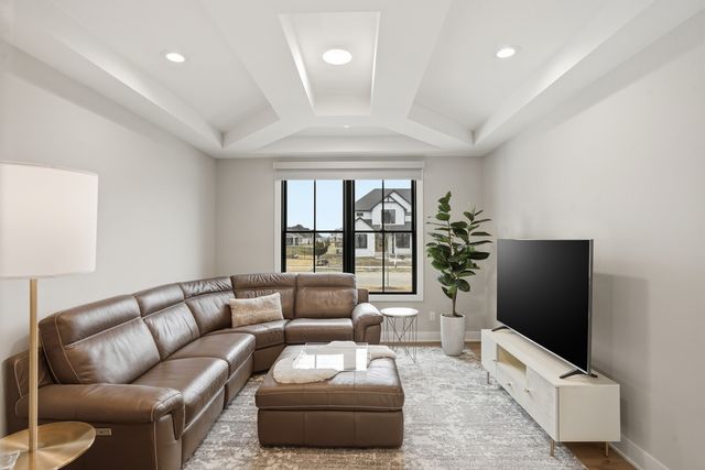 9727 Dune Grass Way, St. John, IN 46373