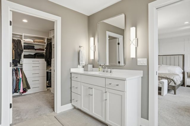 9727 Dune Grass Way, St. John, IN 46373