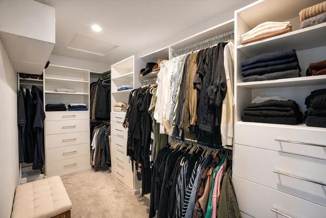 9727 Dune Grass Way, St. John, IN 46373