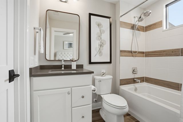 9727 Dune Grass Way, St. John, IN 46373