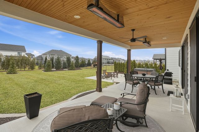 9727 Dune Grass Way, St. John, IN 46373