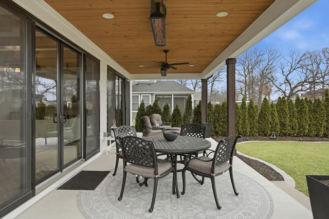 9727 Dune Grass Way, St. John, IN 46373