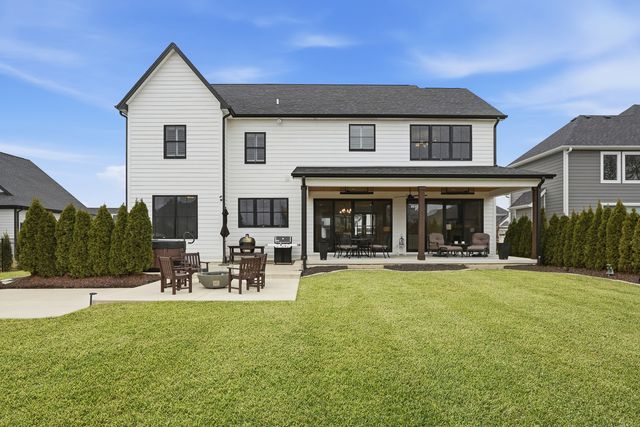 9727 Dune Grass Way, St. John, IN 46373