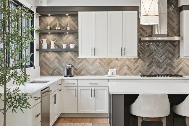 9727 Dune Grass Way, St. John, IN 46373