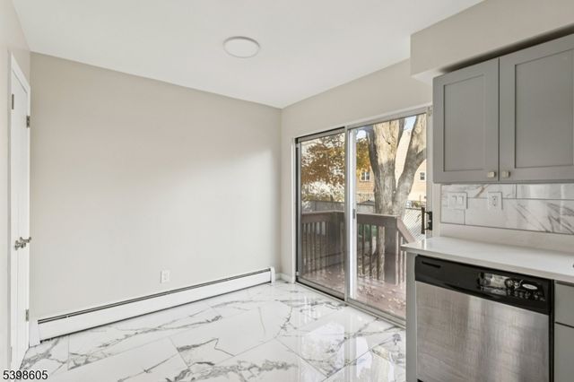 105 Liberty Ct, Hillside Twp., NJ 07205