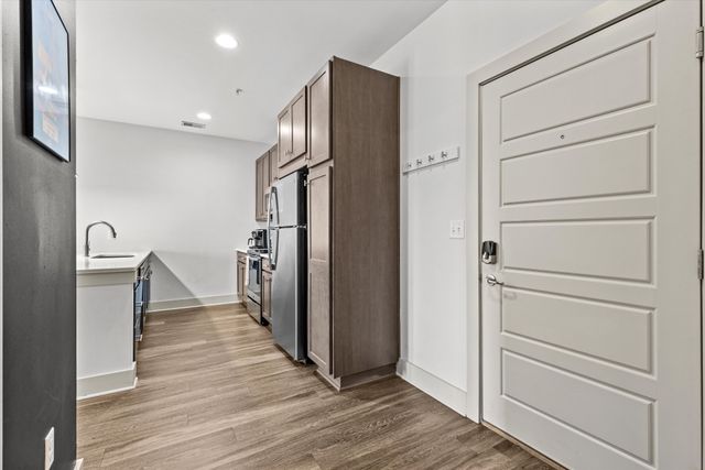 4303 Gallatin Pike Apt 304, Nashville, TN 37216