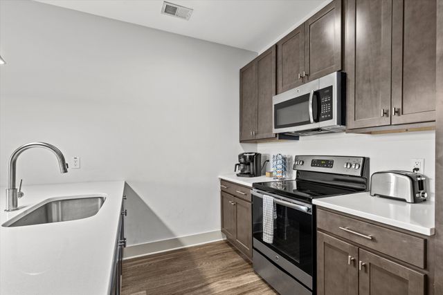 4303 Gallatin Pike Apt 304, Nashville, TN 37216