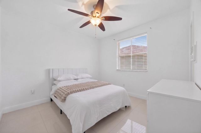 16401 SW 78th Terrace, Miami, FL 33193