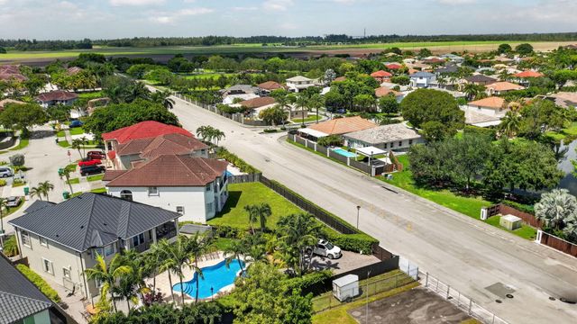 16401 SW 78th Terrace, Miami, FL 33193