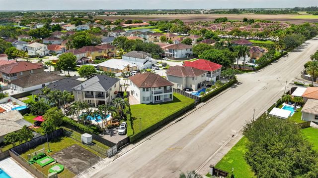 16401 SW 78th Terrace, Miami, FL 33193