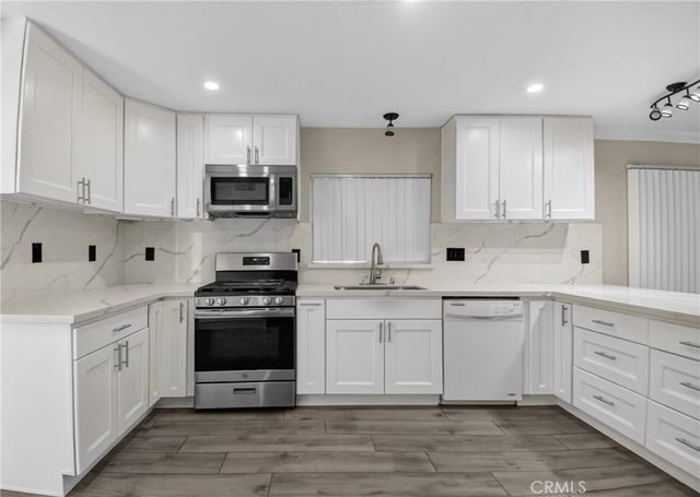 12771 Ponderosa Ranch Road, Victorville, CA 92392