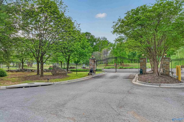 12100 Two Rivers Drive PH-F, Athens, AL 35611