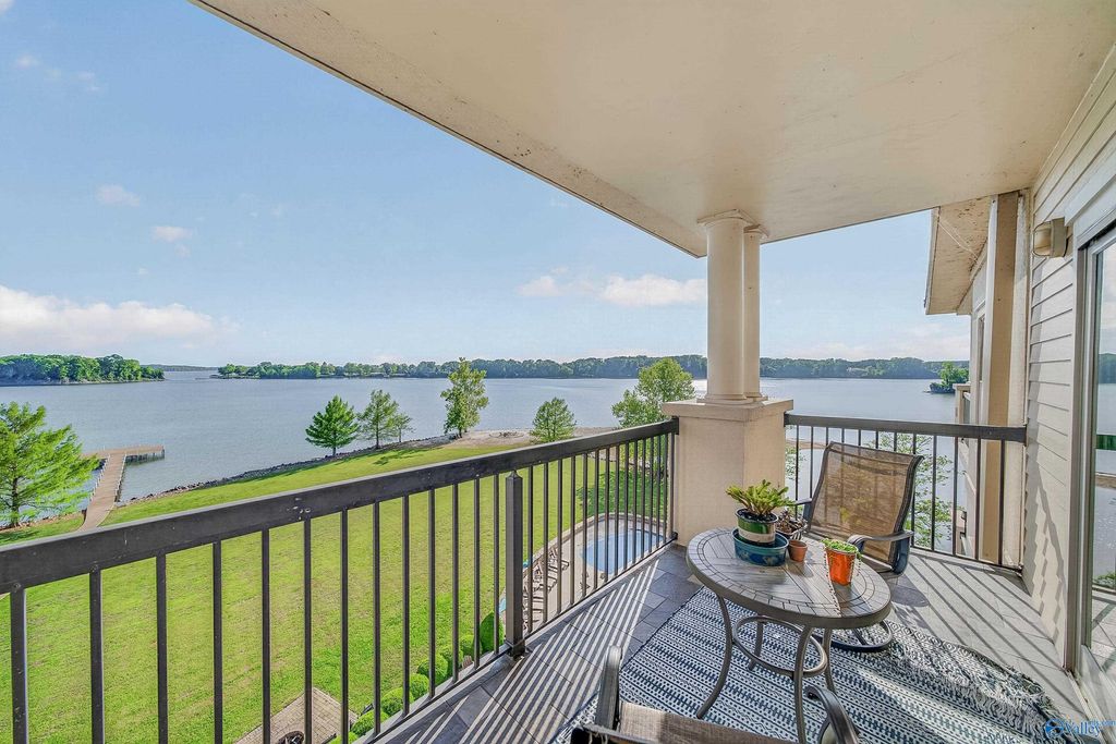 12100 Two Rivers Drive PH-F, Athens, AL 35611