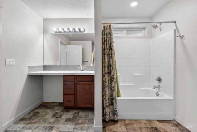 19397 Red Eagle Way, Caldwell, ID 83605