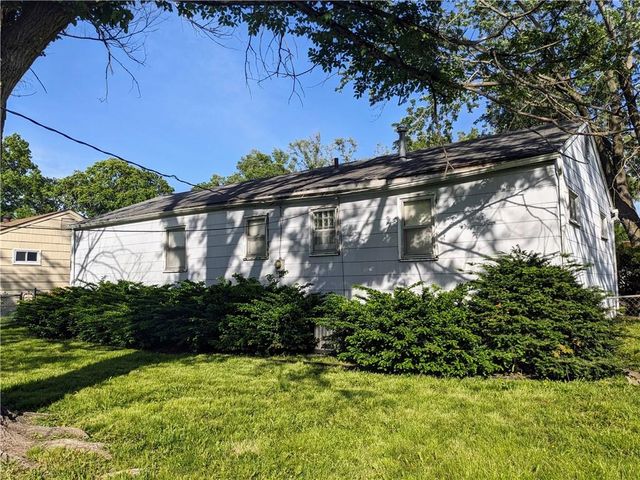 3016 Porter Road, Independence, MO 64055