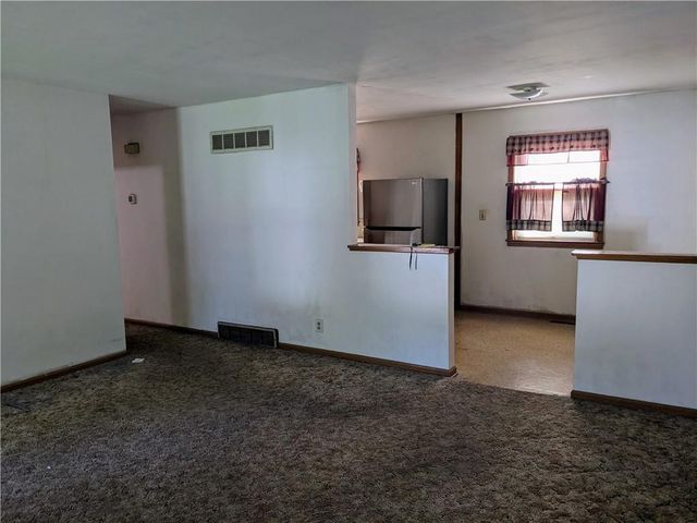 3016 Porter Road, Independence, MO 64055
