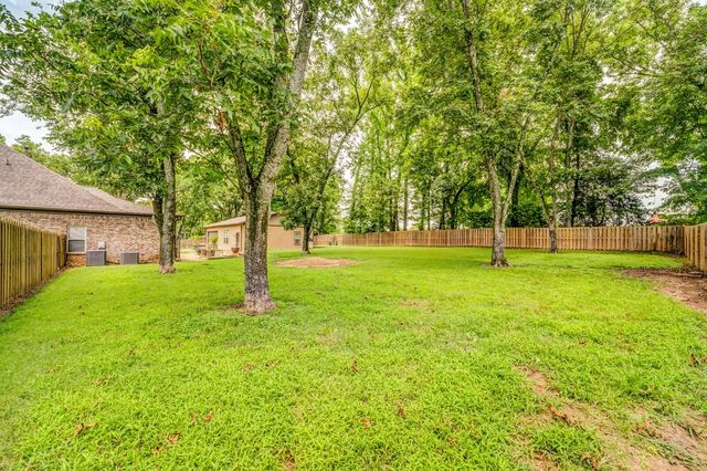 62 PLANTERS GROVE TRL, Brighton, TN 38011