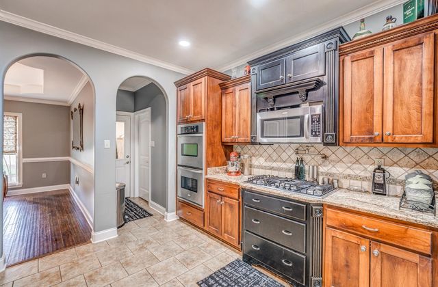 62 PLANTERS GROVE TRL, Brighton, TN 38011