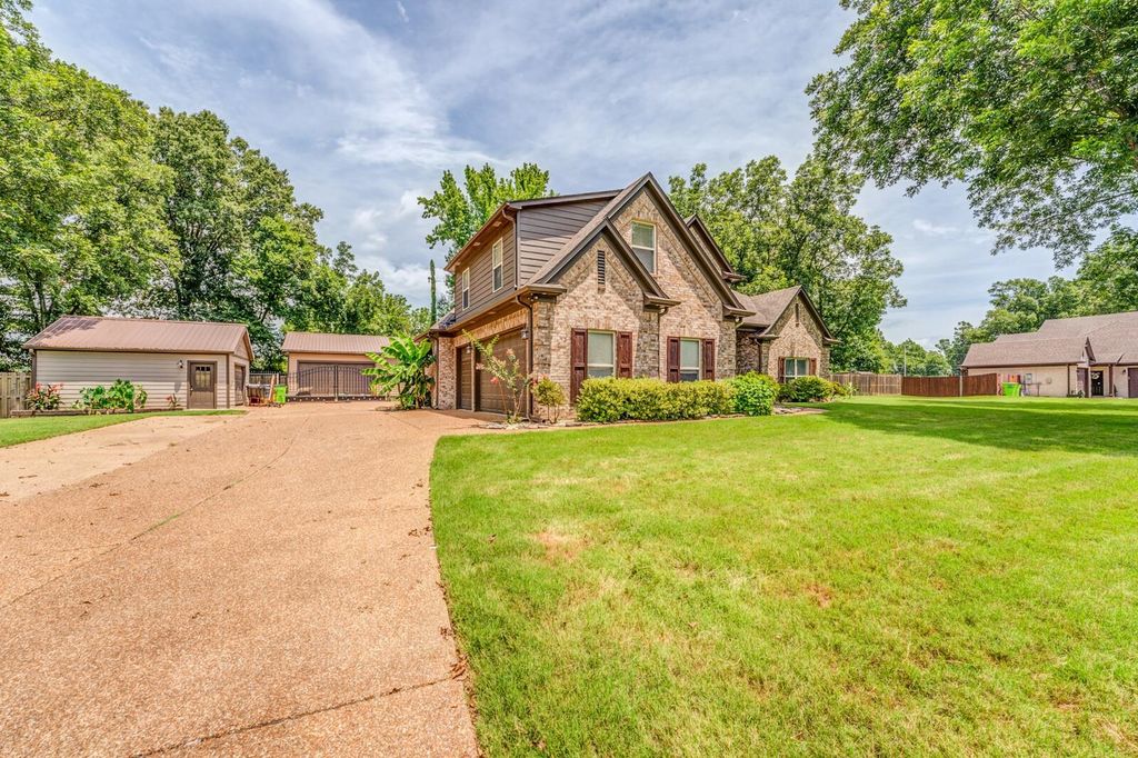 62 PLANTERS GROVE TRL, Brighton, TN 38011