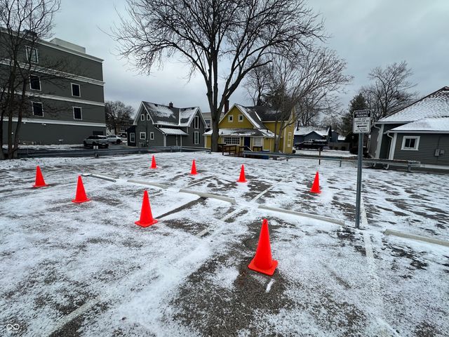 6412 Carrollton Avenue, Indianapolis, IN 46220